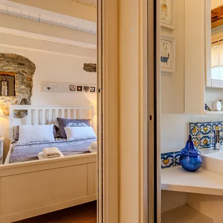 Casa de Férias Casetta Rosa By Interhome San Siro (Lombardy)