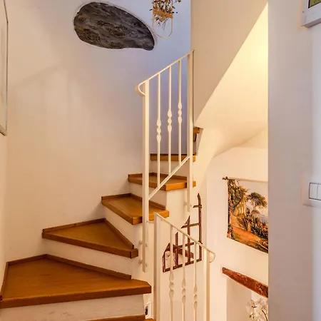 Casetta Rosa By Interhome